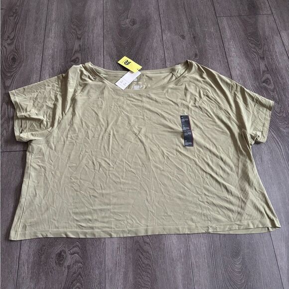 All in motion Casual Olive Green Women's Top - Picture 1 of 3